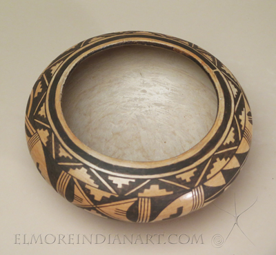 Hopi Yellowware Bowl by Nellie Nampeyo Image 3
