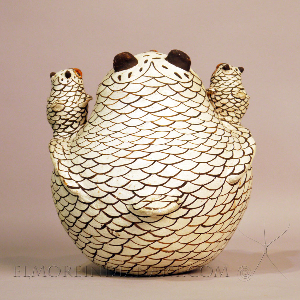 Large Zuni Owl w/ Two Chicks by Nellie Bica Image 3